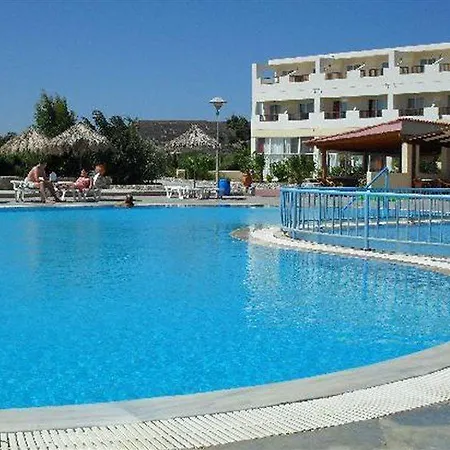 Evripides Village 酒店 4*