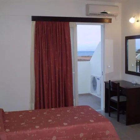 Evripides Village Szálloda 4*