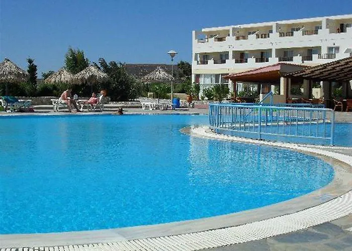 Evripides Village מלון 4*