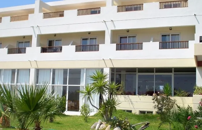 מלון Evripides Village 4*