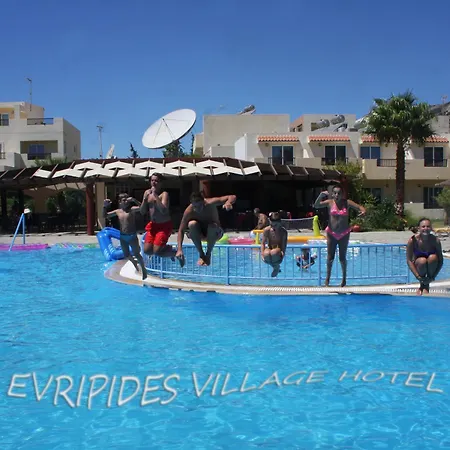 Evripides Village Otel 4*